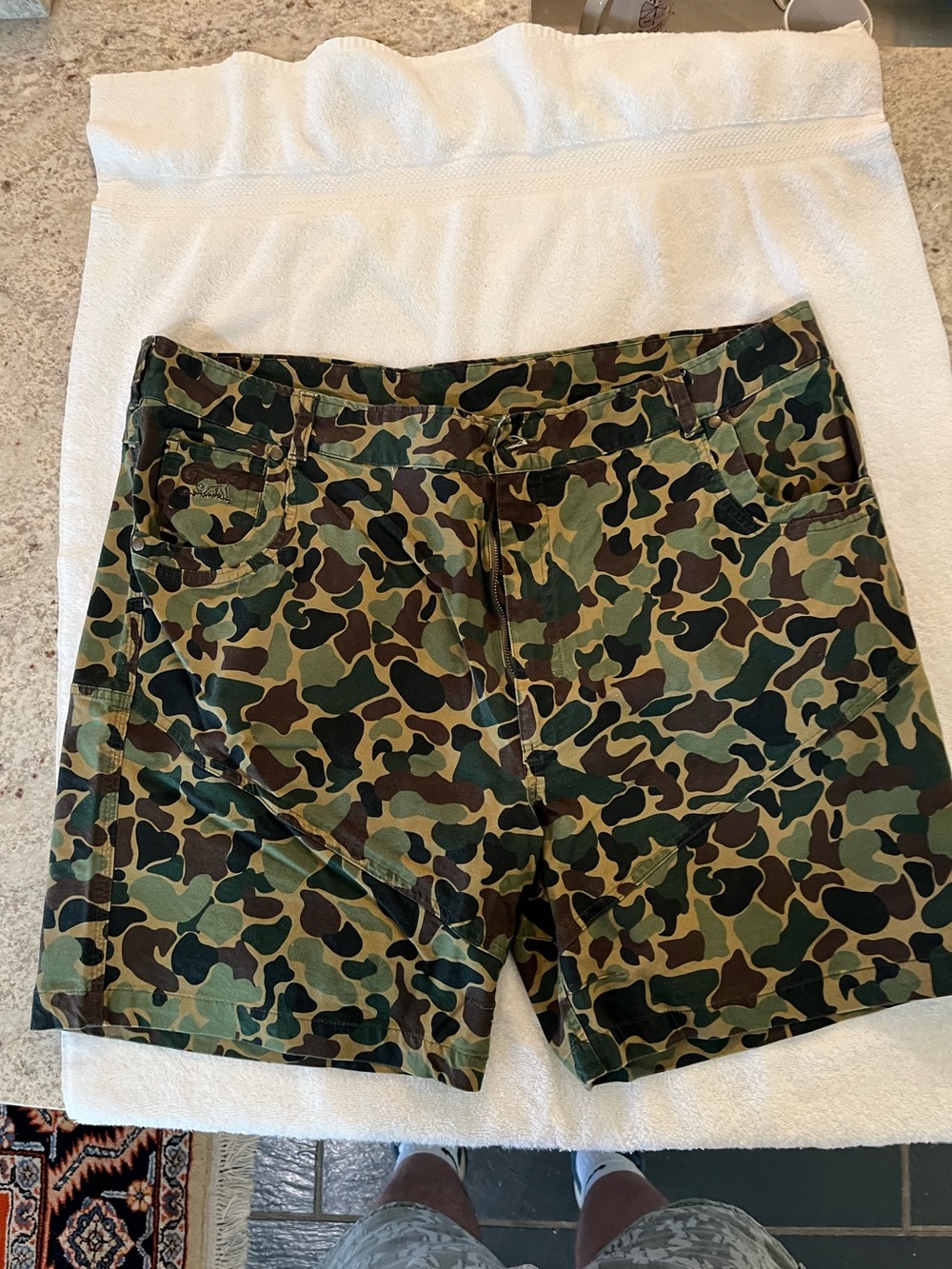 Kevin’s Plantation camo canvas shorts size 42